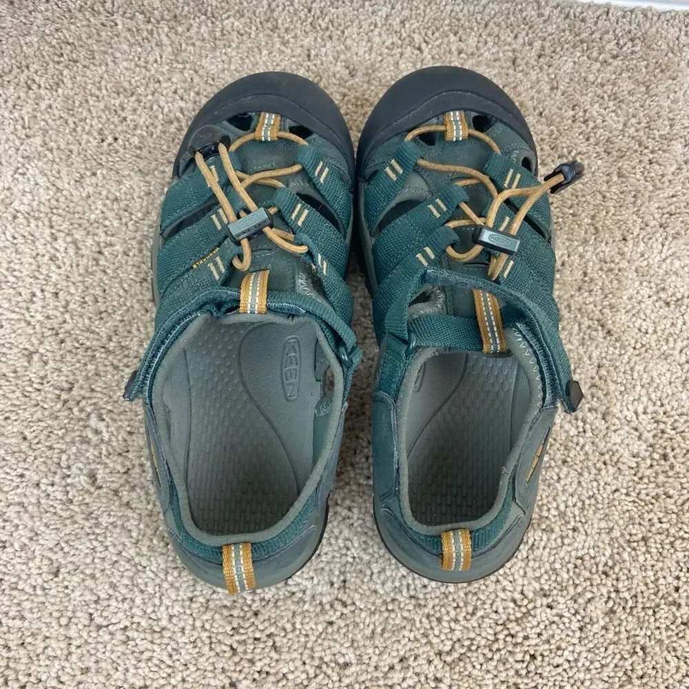Keen Big Kid’s Newport H2 Slip-On Hiking Water Shoes - Dark Green